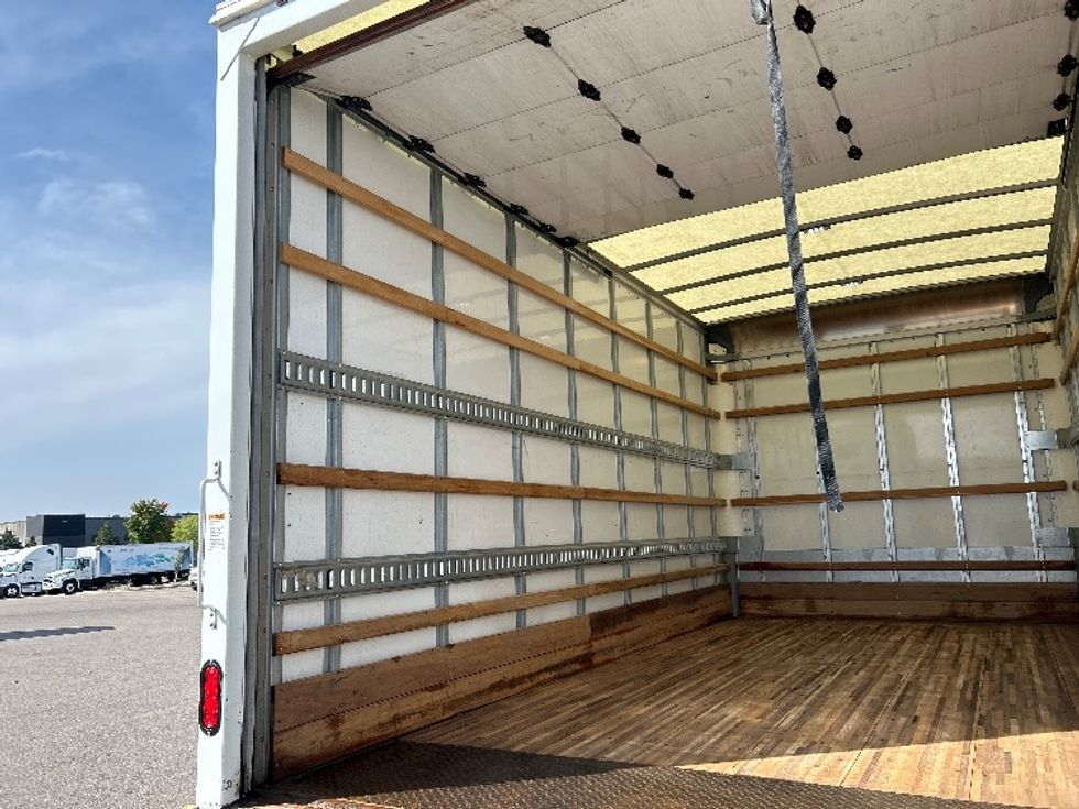 Light Duty Box Truck-Light and Medium Duty Trucks-Isuzu-2019-NPR EFI-Brooklyn Park-MN-136,316\n\t\tmiles-$ 30,750 - Image 11