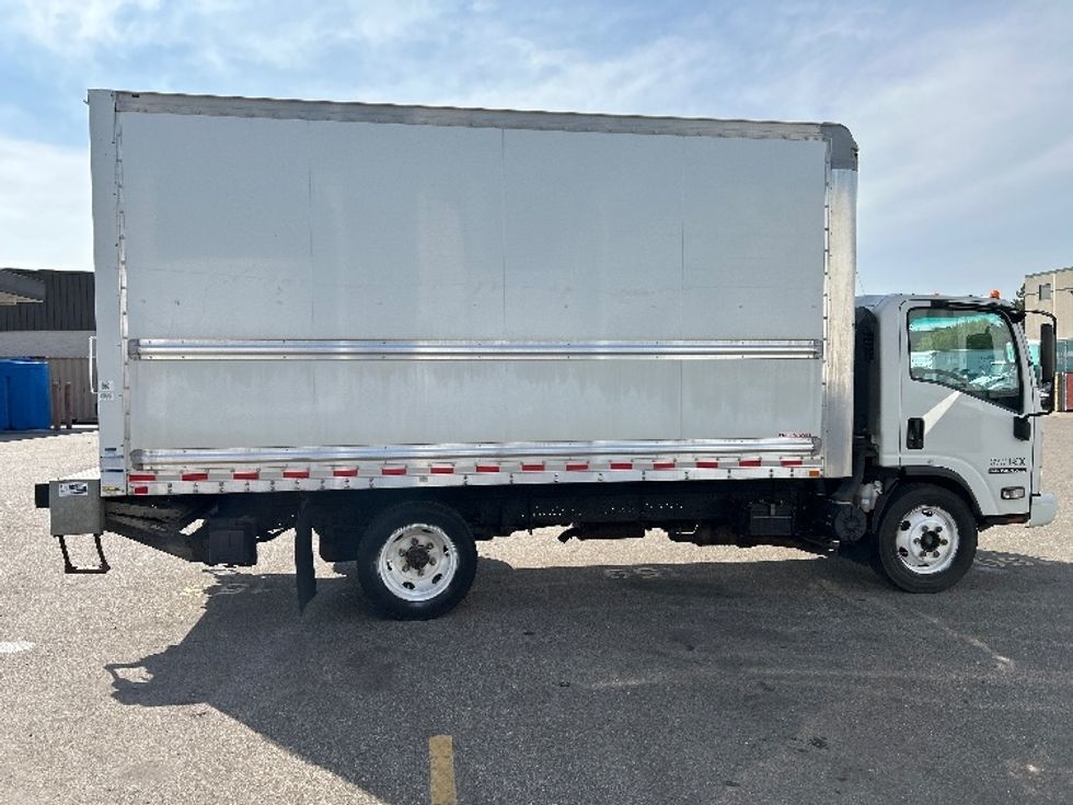 Light Duty Box Truck-Light and Medium Duty Trucks-Isuzu-2019-NPR EFI-Brooklyn Park-MN-136,316\n\t\tmiles-$ 30,750 - Image 15