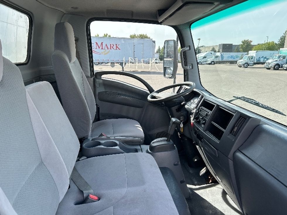 Light Duty Box Truck-Light and Medium Duty Trucks-Isuzu-2019-NPR EFI-Brooklyn Park-MN-136,316\n\t\tmiles-$ 30,750 - Image 22