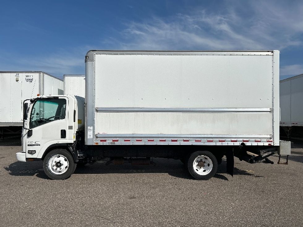 Light Duty Box Truck-Light and Medium Duty Trucks-Isuzu-2019-NPR EFI-Brooklyn Park-MN-136,316\n\t\tmiles-$ 30,750 - Image 4