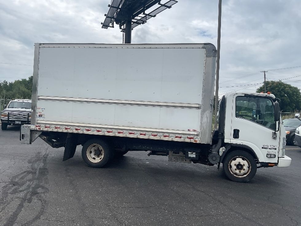 Light Duty Box Truck-Light and Medium Duty Trucks-Isuzu-2019-NPR EFI-Canton-OH-188,059\n\t\tmiles-$ 21,500 - Image 15