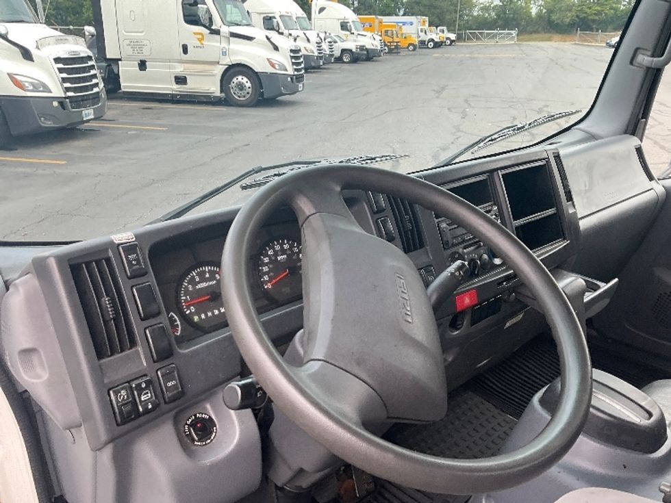 Light Duty Box Truck-Light and Medium Duty Trucks-Isuzu-2019-NPR EFI-Canton-OH-188,059\n\t\tmiles-$ 21,500 - Image 17