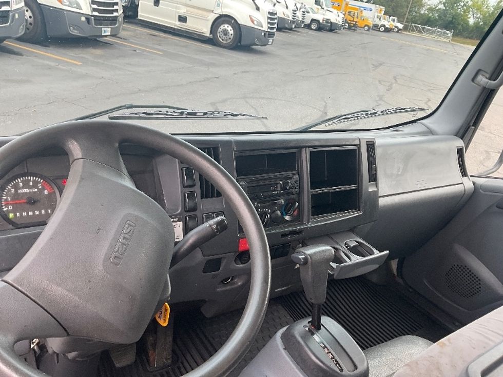 Light Duty Box Truck-Light and Medium Duty Trucks-Isuzu-2019-NPR EFI-Canton-OH-188,059\n\t\tmiles-$ 21,500 - Image 18
