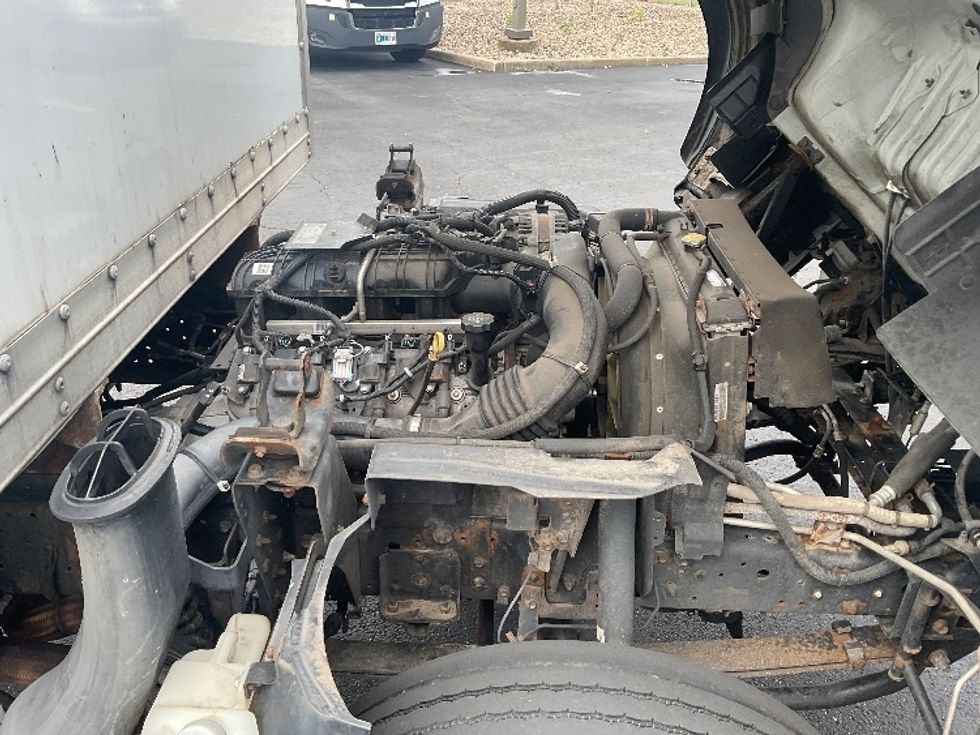 Light Duty Box Truck-Light and Medium Duty Trucks-Isuzu-2019-NPR EFI-Canton-OH-188,059\n\t\tmiles-$ 21,500 - Image 24