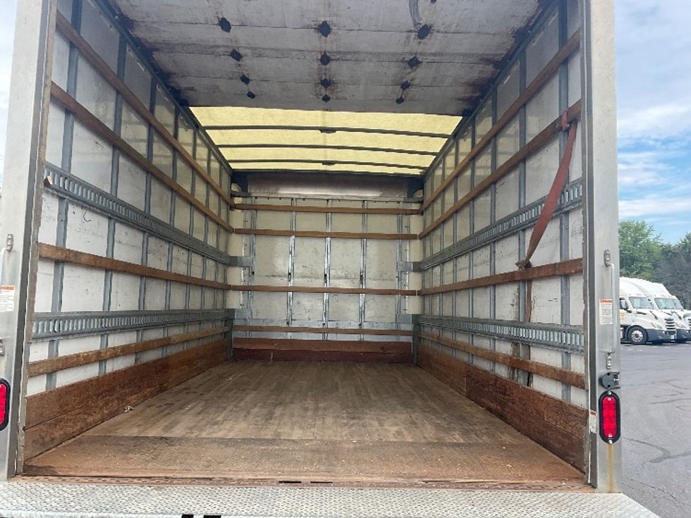 Light Duty Box Truck-Light and Medium Duty Trucks-Isuzu-2019-NPR EFI-Canton-OH-188,059\n\t\tmiles-$ 21,500 - Image 8