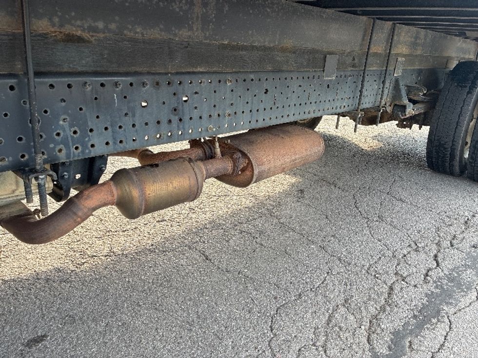 Light Duty Box Truck-Light and Medium Duty Trucks-Isuzu-2019-NPR EFI-Cleveland-TN-52,287\n\t\tmiles-$ 42,500 - Image 5