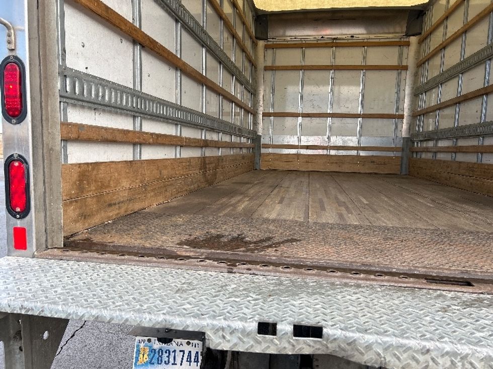 Light Duty Box Truck-Light and Medium Duty Trucks-Isuzu-2019-NPR EFI-Colorado Springs-CO-88,110\n\t\tmiles-$ 41,750 - Image 11