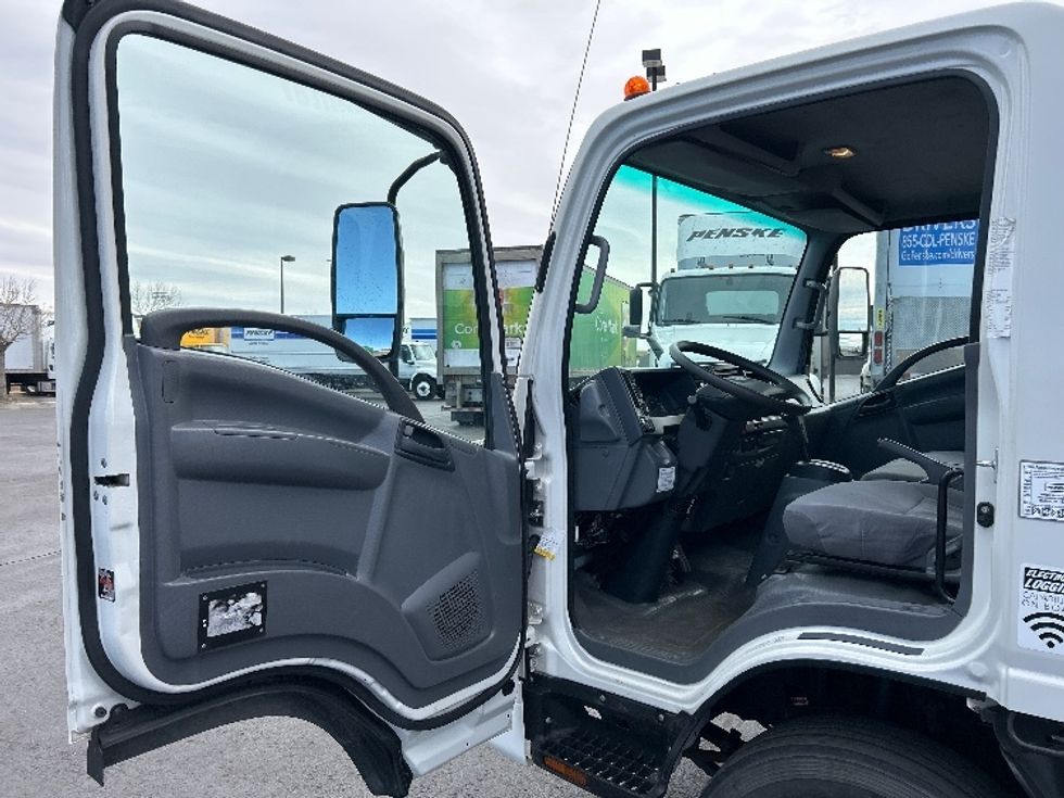 Light Duty Box Truck-Light and Medium Duty Trucks-Isuzu-2019-NPR EFI-Colorado Springs-CO-88,110\n\t\tmiles-$ 41,750 - Image 16