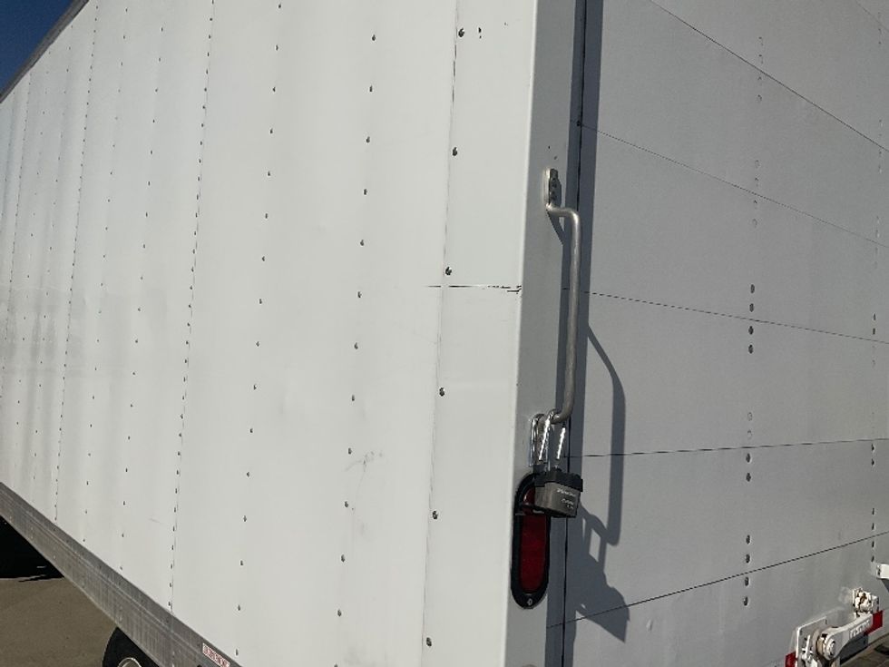 Light Duty Box Truck-Light and Medium Duty Trucks-Isuzu-2019-NPR EFI-Dallas-TX-98,270\n\t\tmiles-$ 36,000 - Image 27