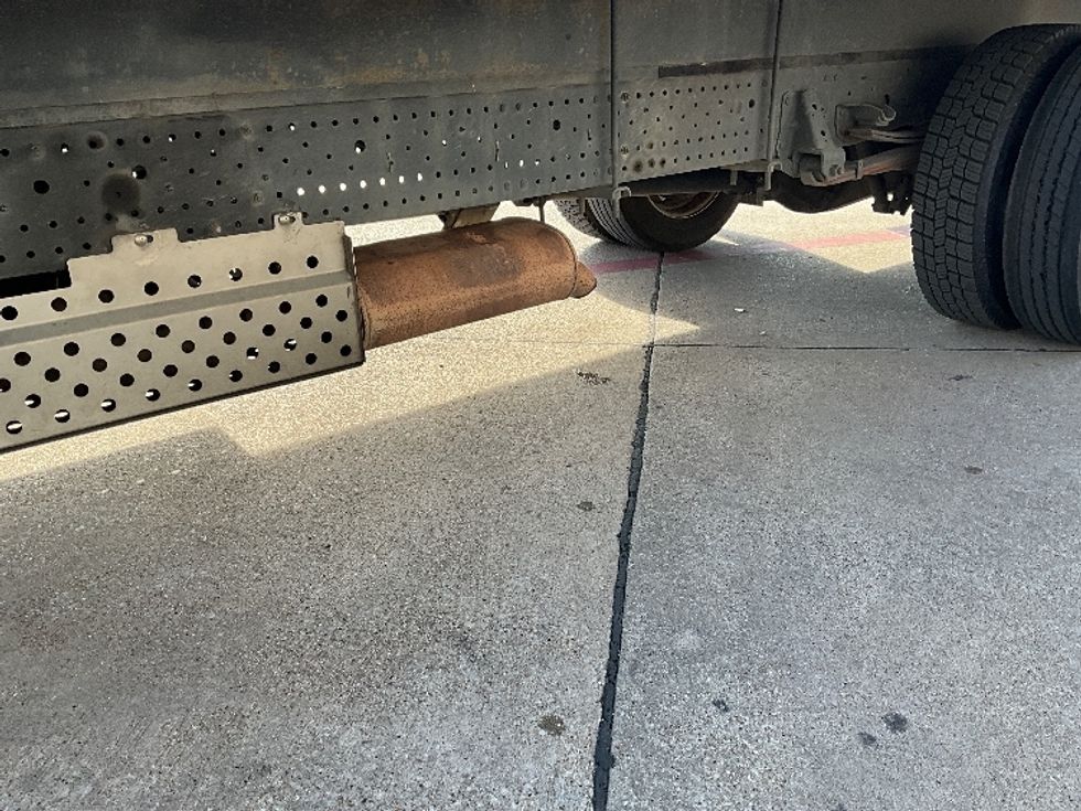 Light Duty Box Truck-Light and Medium Duty Trucks-Isuzu-2019-NPR EFI-Dallas-TX-98,270\n\t\tmiles-$ 36,000 - Image 5