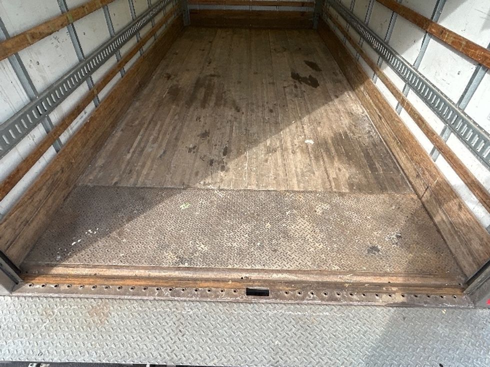 Light Duty Box Truck-Light and Medium Duty Trucks-Isuzu-2019-NPR EFI-Dayton-NJ-109,853\n\t\tmiles-$ 33,750 - Image 10