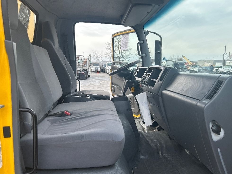 Light Duty Box Truck-Light and Medium Duty Trucks-Isuzu-2019-NPR EFI-Dayton-NJ-109,853\n\t\tmiles-$ 33,750 - Image 22