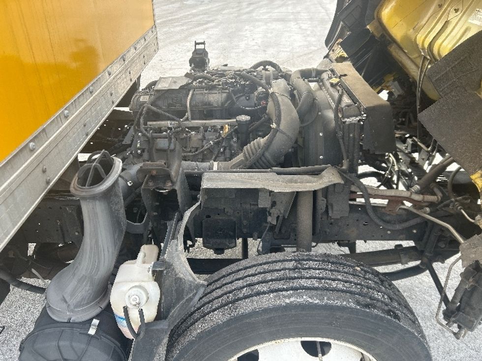 Light Duty Box Truck-Light and Medium Duty Trucks-Isuzu-2019-NPR EFI-Dayton-NJ-109,853\n\t\tmiles-$ 33,750 - Image 24