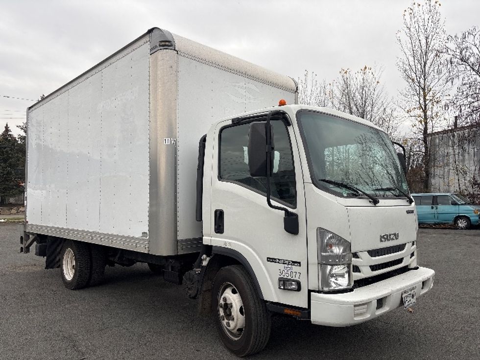 Light Duty Box Truck-Light and Medium Duty Trucks-Isuzu-2019-NPR EFI-Elmsford-NY-117,047\n\t\tmiles-$ 34,000 - Image 1
