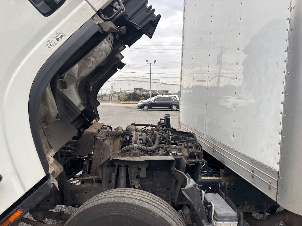 Light Duty Box Truck-Light and Medium Duty Trucks-Isuzu-2019-NPR EFI-Elmsford-NY-117,047\n\t\tmiles-$ 34,000 - Image 24