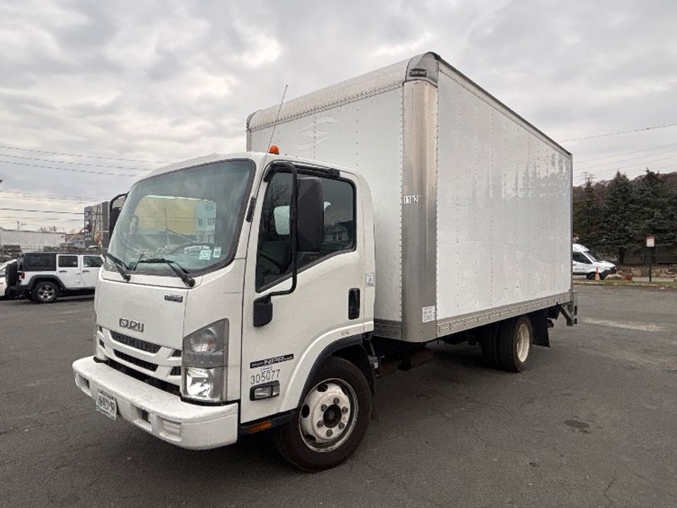 Light Duty Box Truck-Light and Medium Duty Trucks-Isuzu-2019-NPR EFI-Elmsford-NY-117,047\n\t\tmiles-$ 34,000 - Image 3
