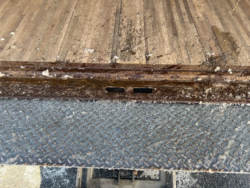 Light Duty Box Truck-Light and Medium Duty Trucks-Isuzu-2019-NPR EFI-Fitchburg-MA-119,705\n\t\tmiles-$ 31,250 - Image 10