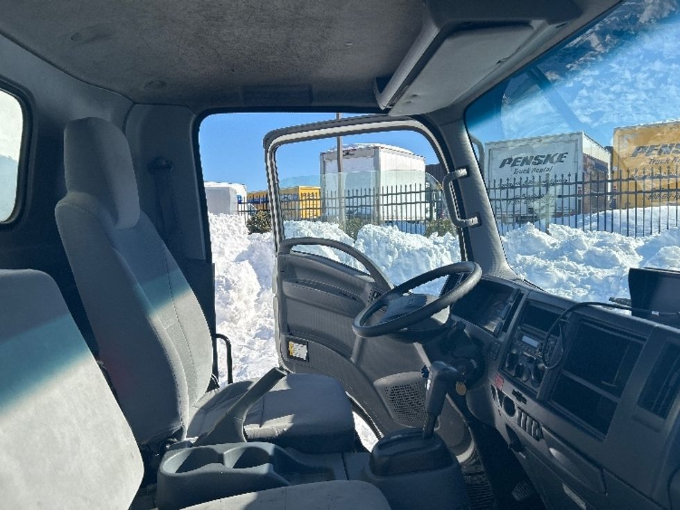 Light Duty Box Truck-Light and Medium Duty Trucks-Isuzu-2019-NPR EFI-Fitchburg-MA-119,705\n\t\tmiles-$ 31,250 - Image 22
