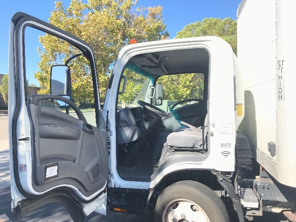 Light Duty Box Truck-Light and Medium Duty Trucks-Isuzu-2019-NPR EFI-Fontana-CA-80,568\n\t\tmiles-$ 41,000 - Image 16