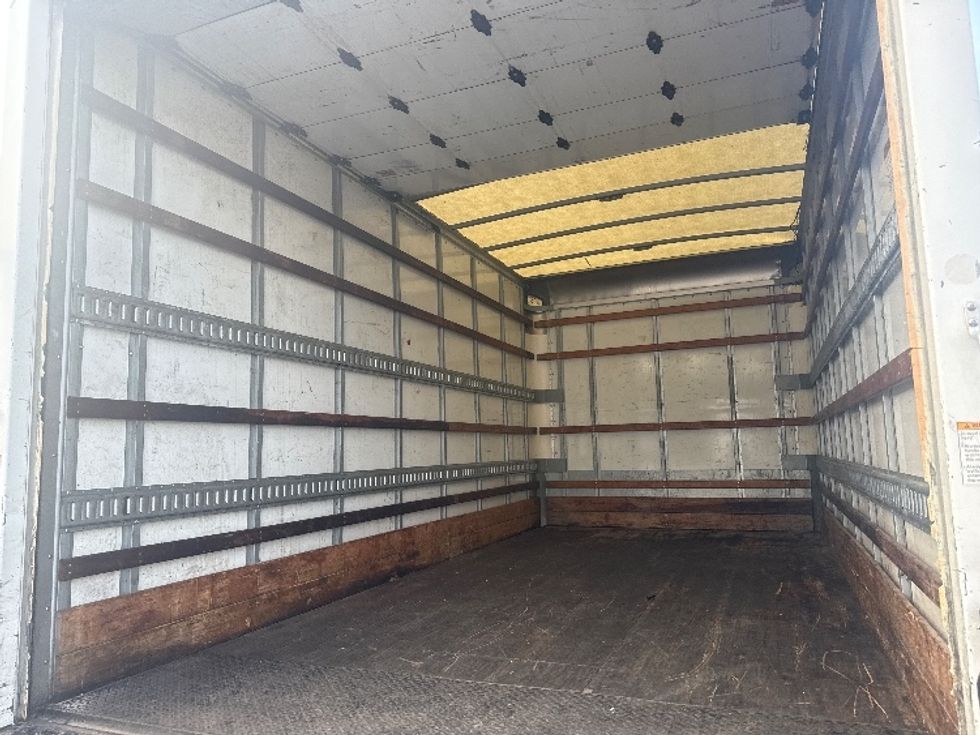 Light Duty Box Truck-Light and Medium Duty Trucks-Isuzu-2019-NPR EFI-Forest Park-GA-109,191\n\t\tmiles-$ 35,500 - Image 11