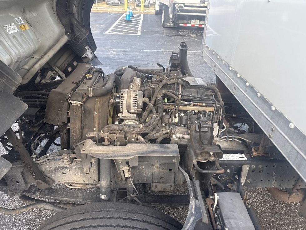 Light Duty Box Truck-Light and Medium Duty Trucks-Isuzu-2019-NPR EFI-Forest Park-GA-109,191\n\t\tmiles-$ 35,500 - Image 23