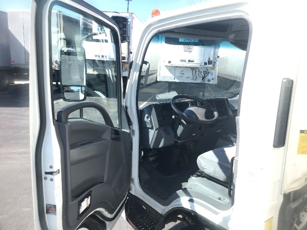 Light Duty Box Truck-Light and Medium Duty Trucks-Isuzu-2019-NPR EFI-Harrisburg-PA-163,215\n\t\tmiles-$ 29,750 - Image 16