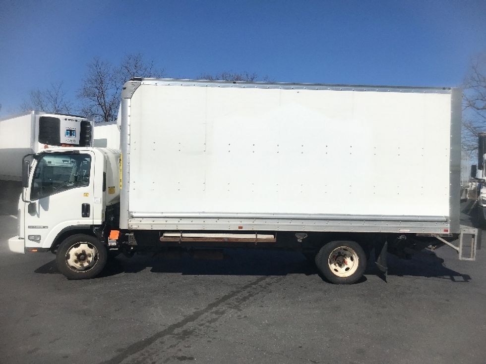 Light Duty Box Truck-Light and Medium Duty Trucks-Isuzu-2019-NPR EFI-Harrisburg-PA-163,215\n\t\tmiles-$ 29,750 - Image 4