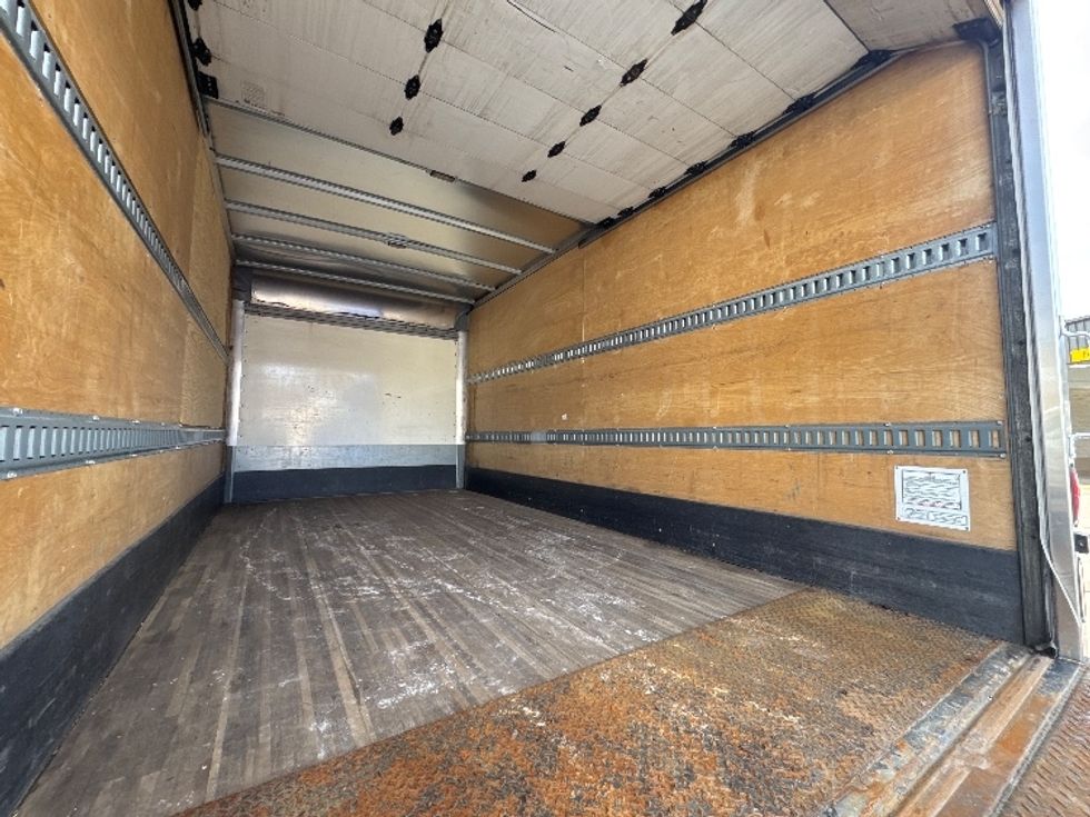 Light Duty Box Truck-Light and Medium Duty Trucks-Isuzu-2019-NPR EFI-Indianapolis-IN-61,488\n\t\tmiles-$ 36,000 - Image 12