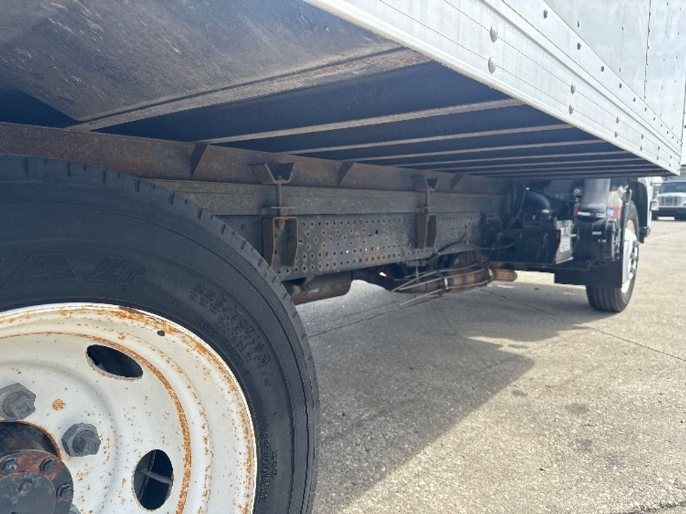 Light Duty Box Truck-Light and Medium Duty Trucks-Isuzu-2019-NPR EFI-Indianapolis-IN-61,488\n\t\tmiles-$ 36,000 - Image 14