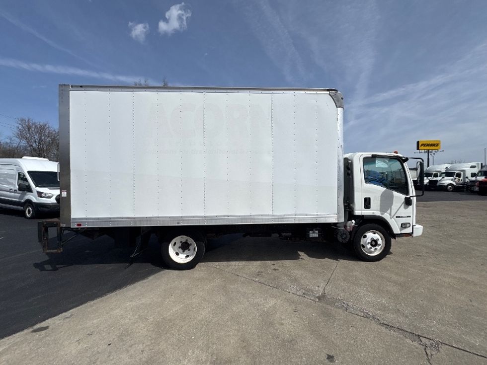 Light Duty Box Truck-Light and Medium Duty Trucks-Isuzu-2019-NPR EFI-Indianapolis-IN-61,488\n\t\tmiles-$ 36,000 - Image 15