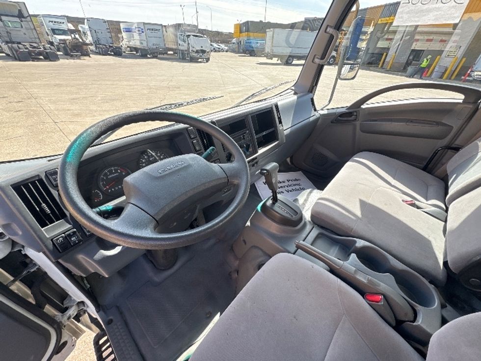 Light Duty Box Truck-Light and Medium Duty Trucks-Isuzu-2019-NPR EFI-Indianapolis-IN-61,488\n\t\tmiles-$ 36,000 - Image 17