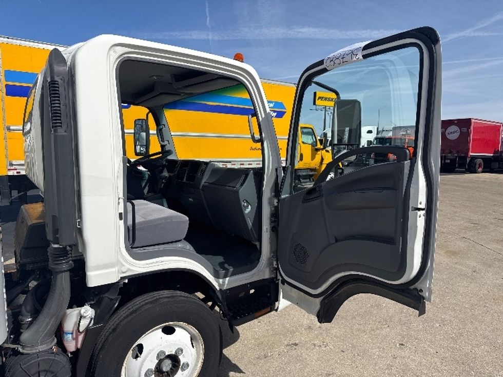 Light Duty Box Truck-Light and Medium Duty Trucks-Isuzu-2019-NPR EFI-Indianapolis-IN-61,488\n\t\tmiles-$ 36,000 - Image 20