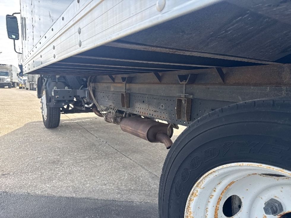 Light Duty Box Truck-Light and Medium Duty Trucks-Isuzu-2019-NPR EFI-Indianapolis-IN-61,488\n\t\tmiles-$ 36,000 - Image 5