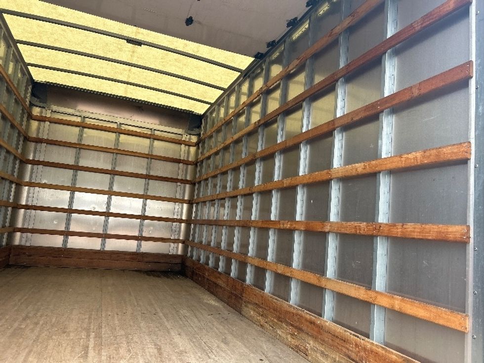 Light Duty Box Truck-Light and Medium Duty Trucks-Isuzu-2019-NPR EFI-Jackson-MS-47,910\n\t\tmiles-$ 41,000 - Image 12