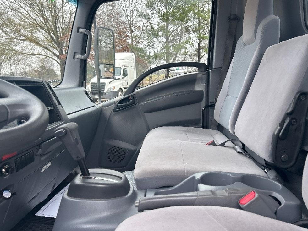 Light Duty Box Truck-Light and Medium Duty Trucks-Isuzu-2019-NPR EFI-Jackson-MS-47,910\n\t\tmiles-$ 41,000 - Image 19