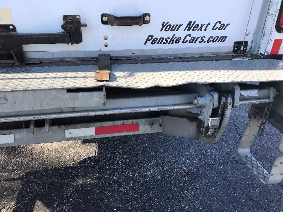 Light Duty Box Truck-Light and Medium Duty Trucks-Isuzu-2019-NPR EFI-Jacksonville-FL-114,260\n\t\tmiles-$ 37,500 - Image 28