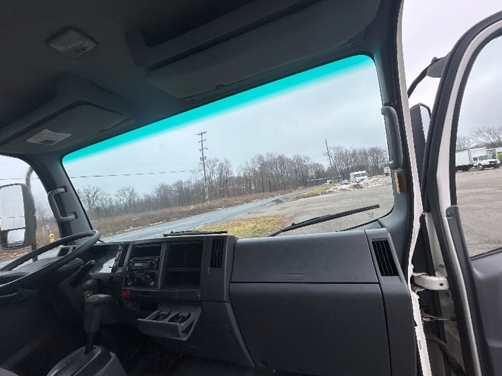 Light Duty Box Truck-Light and Medium Duty Trucks-Isuzu-2019-NPR EFI-Kalamazoo-MI-88,837\n\t\tmiles-$ 33,750 - Image 20