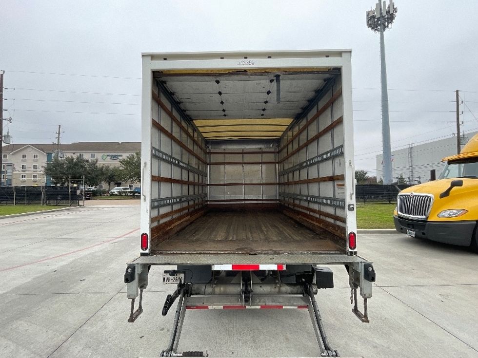 Light Duty Box Truck-Light and Medium Duty Trucks-Isuzu-2019-NPR EFI-Katy-TX-153,091\n\t\tmiles-$ 32,000 - Image 10