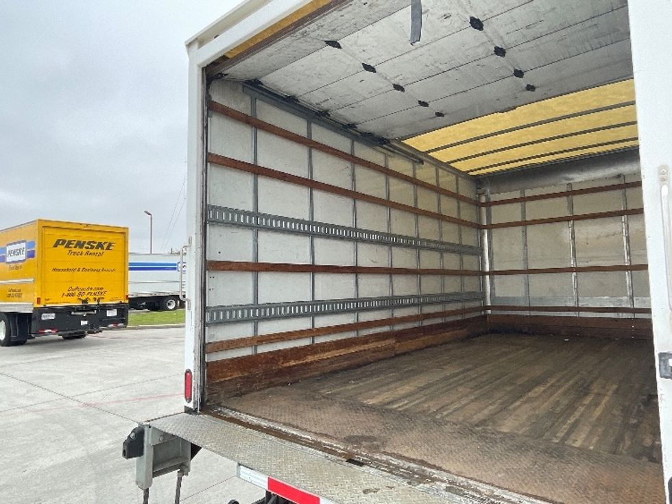 Light Duty Box Truck-Light and Medium Duty Trucks-Isuzu-2019-NPR EFI-Katy-TX-153,091\n\t\tmiles-$ 32,000 - Image 11
