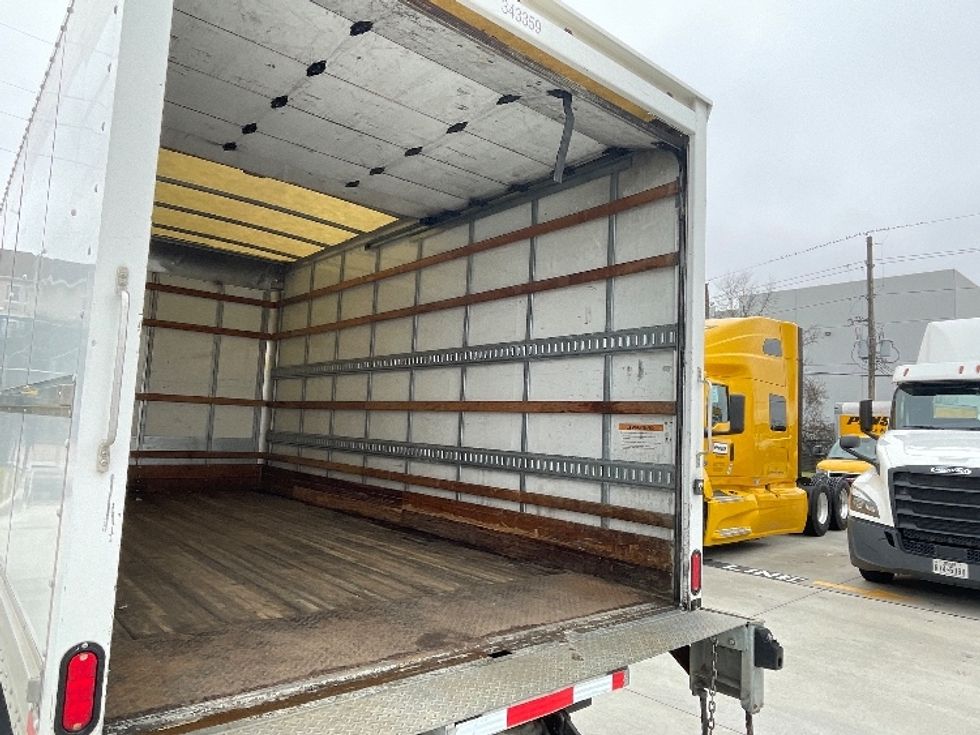 Light Duty Box Truck-Light and Medium Duty Trucks-Isuzu-2019-NPR EFI-Katy-TX-153,091\n\t\tmiles-$ 32,000 - Image 12