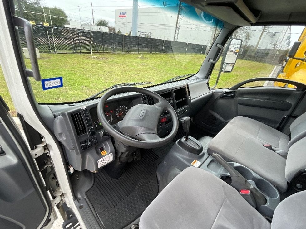 Light Duty Box Truck-Light and Medium Duty Trucks-Isuzu-2019-NPR EFI-Katy-TX-153,091\n\t\tmiles-$ 32,000 - Image 17