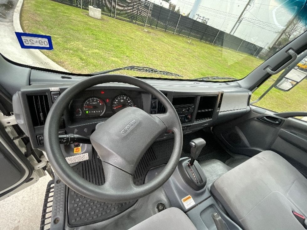Light Duty Box Truck-Light and Medium Duty Trucks-Isuzu-2019-NPR EFI-Katy-TX-153,091\n\t\tmiles-$ 32,000 - Image 18