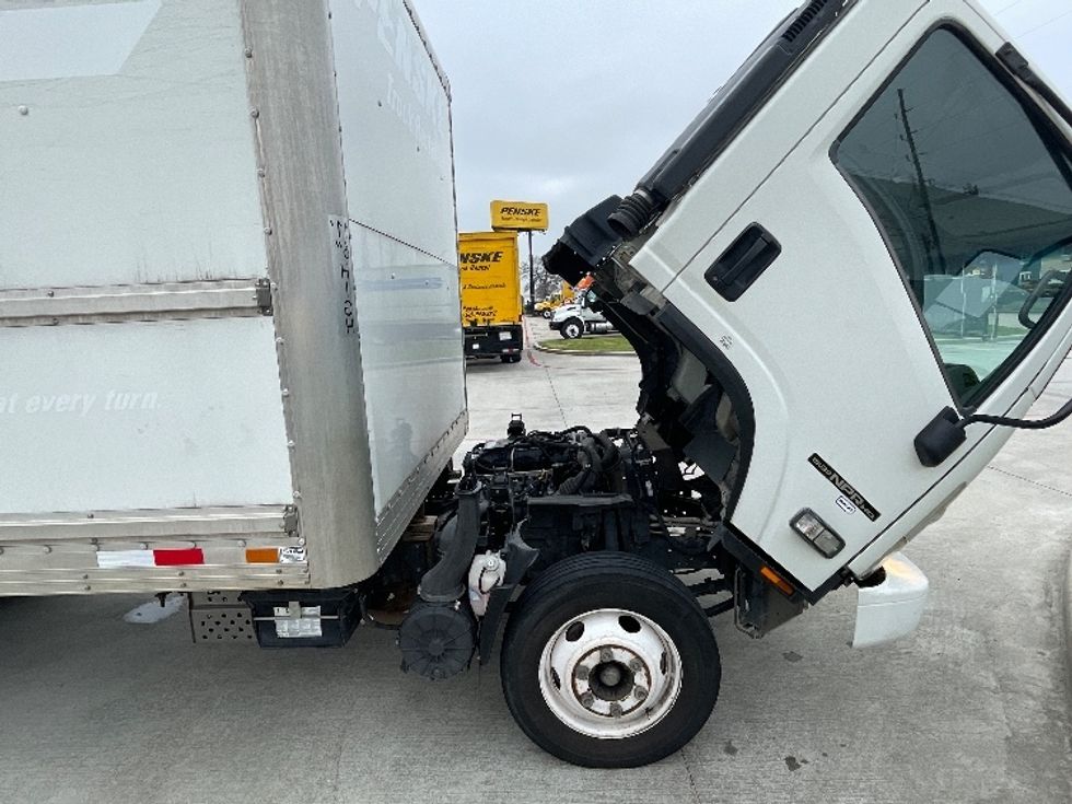 Light Duty Box Truck-Light and Medium Duty Trucks-Isuzu-2019-NPR EFI-Katy-TX-153,091\n\t\tmiles-$ 32,000 - Image 23
