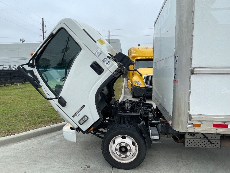 Light Duty Box Truck-Light and Medium Duty Trucks-Isuzu-2019-NPR EFI-Katy-TX-153,091\n\t\tmiles-$ 32,000 - Image 24