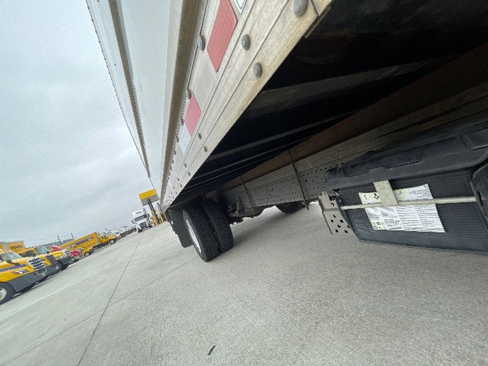 Light Duty Box Truck-Light and Medium Duty Trucks-Isuzu-2019-NPR EFI-Katy-TX-153,091\n\t\tmiles-$ 32,000 - Image 5