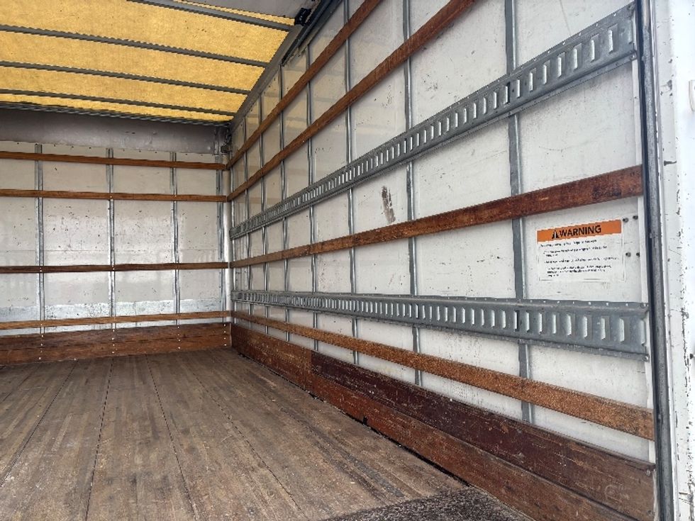 Light Duty Box Truck-Light and Medium Duty Trucks-Isuzu-2019-NPR EFI-Katy-TX-71,696\n\t\tmiles-$ 38,750 - Image 11