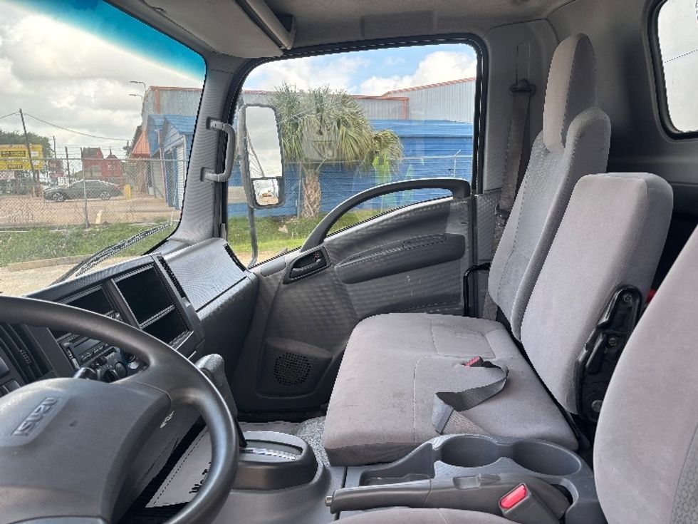 Light Duty Box Truck-Light and Medium Duty Trucks-Isuzu-2019-NPR EFI-Katy-TX-71,696\n\t\tmiles-$ 38,750 - Image 17