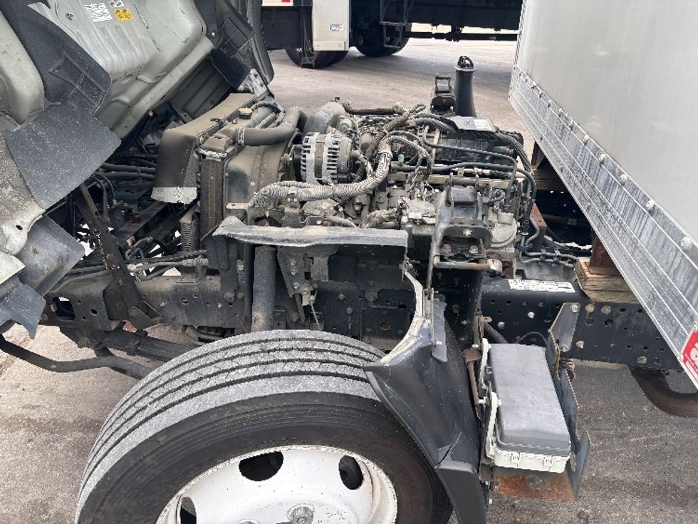 Light Duty Box Truck-Light and Medium Duty Trucks-Isuzu-2019-NPR EFI-Katy-TX-71,696\n\t\tmiles-$ 38,750 - Image 22