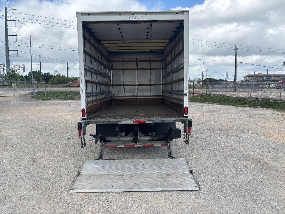 Light Duty Box Truck-Light and Medium Duty Trucks-Isuzu-2019-NPR EFI-Katy-TX-71,696\n\t\tmiles-$ 38,750 - Image 9