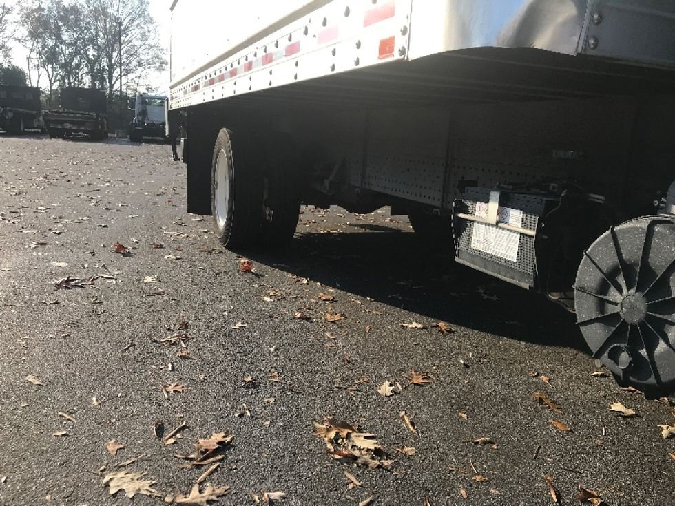 Light Duty Box Truck-Light and Medium Duty Trucks-Isuzu-2019-NPR EFI-Ladson-SC-95,612\n\t\tmiles-$ 36,750 - Image 14